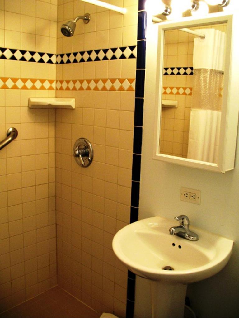 קלאמאת' פולס Golden West Motel מראה חיצוני תמונה