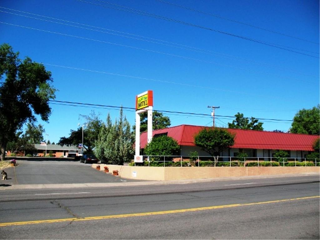 קלאמאת' פולס Golden West Motel מראה חיצוני תמונה