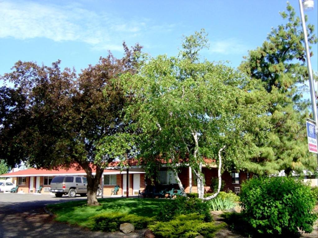 קלאמאת' פולס Golden West Motel מראה חיצוני תמונה