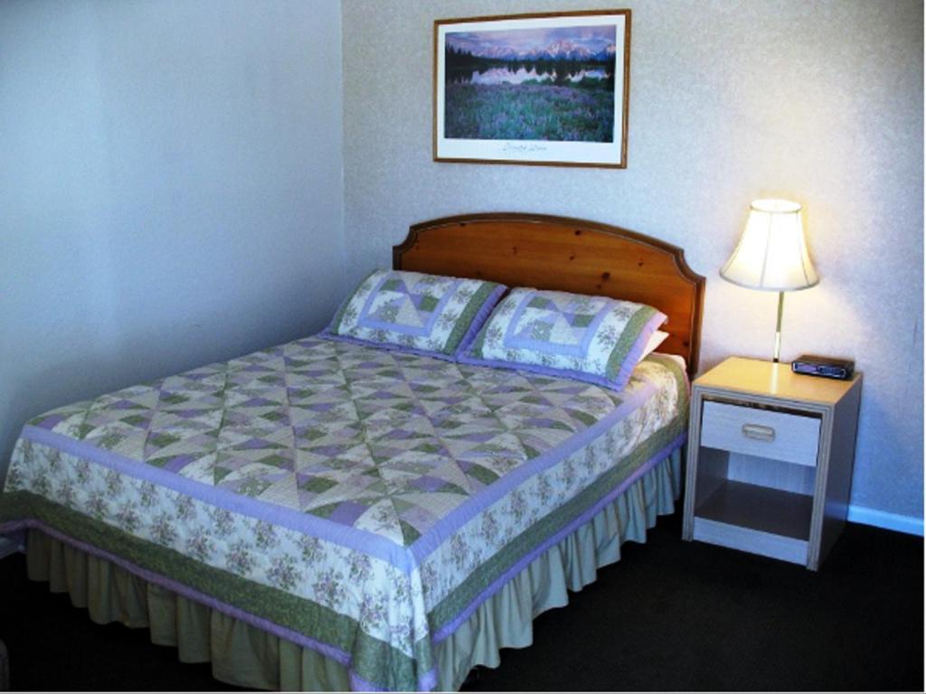 קלאמאת' פולס Golden West Motel מראה חיצוני תמונה